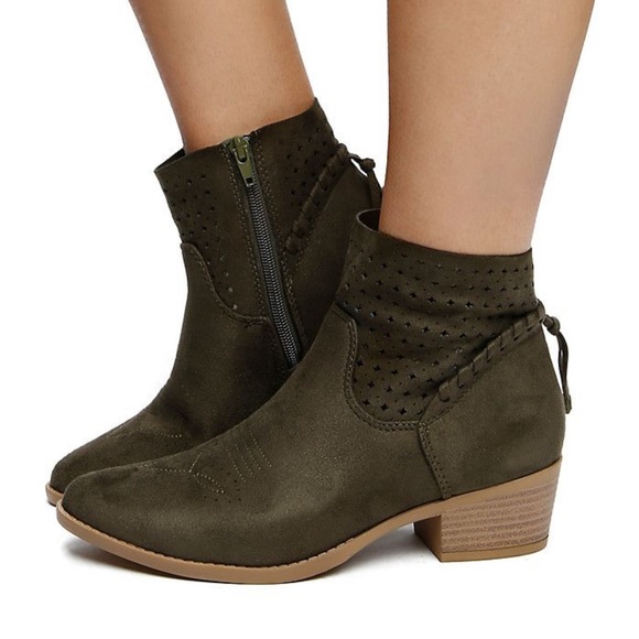 Military Olive Low Block Heel Western Ankle Boots - Picture 2 of 5